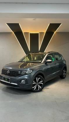 VOLKSWAGEN T-CROSS 1.0 200 TSI TOTAL FLEX AUTOMÁTICO VOLKSWAGEN T-CROSS 1.0 200 TSI TOTAL FLEX AUTOMÁTICO